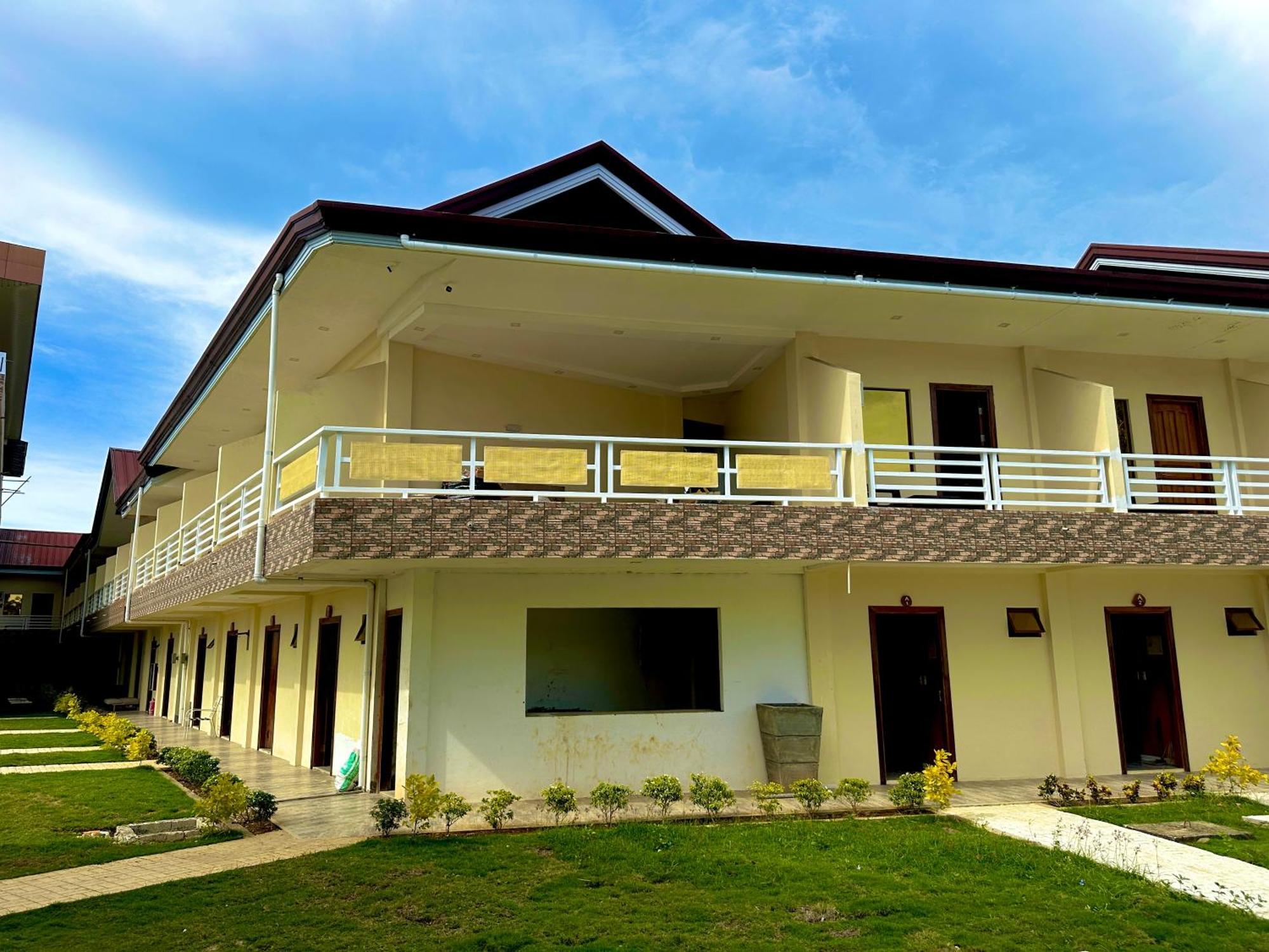 On Board Lifestyle Panglao Resort Εξωτερικό φωτογραφία
