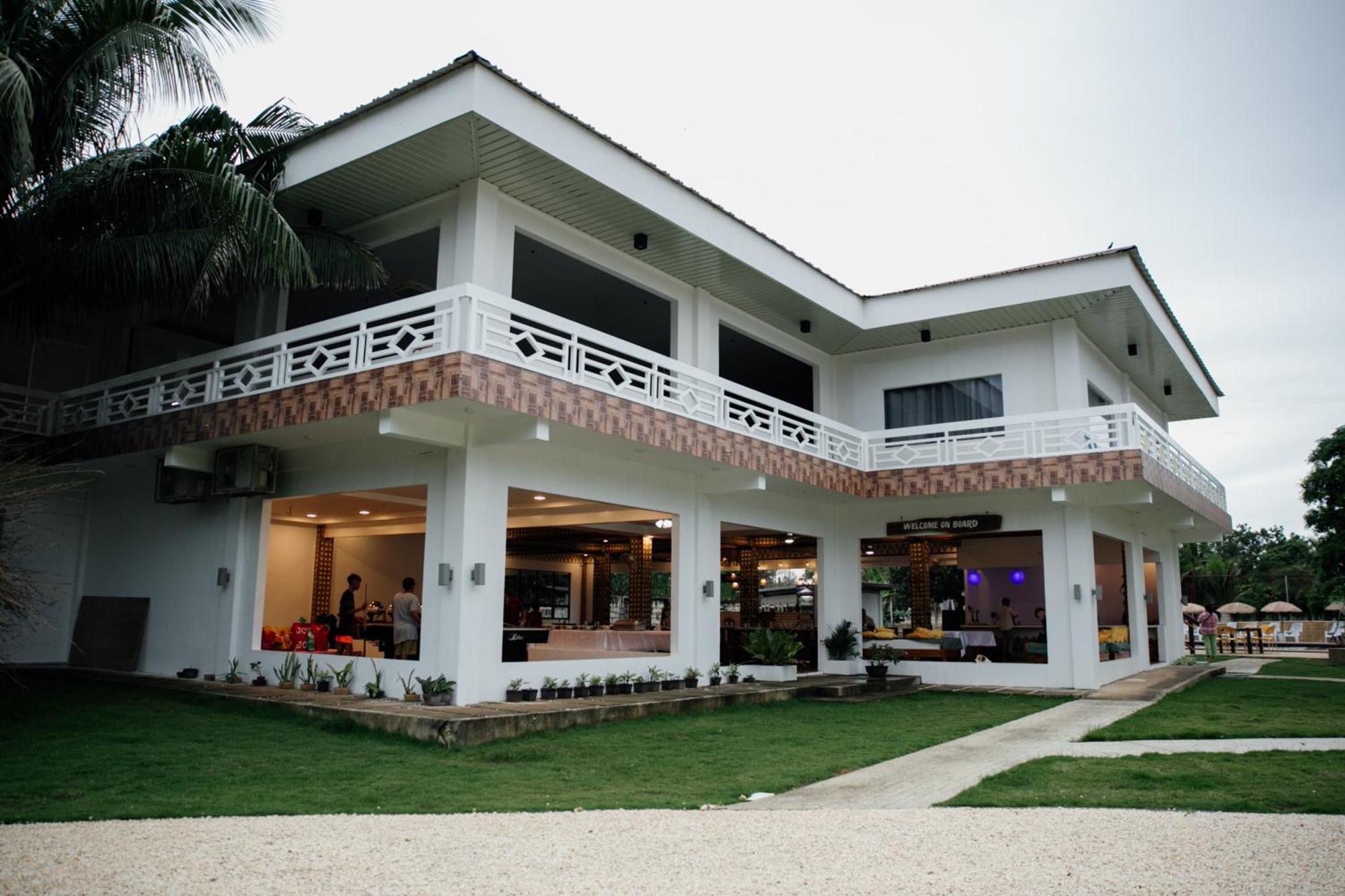 On Board Lifestyle Panglao Resort Εξωτερικό φωτογραφία