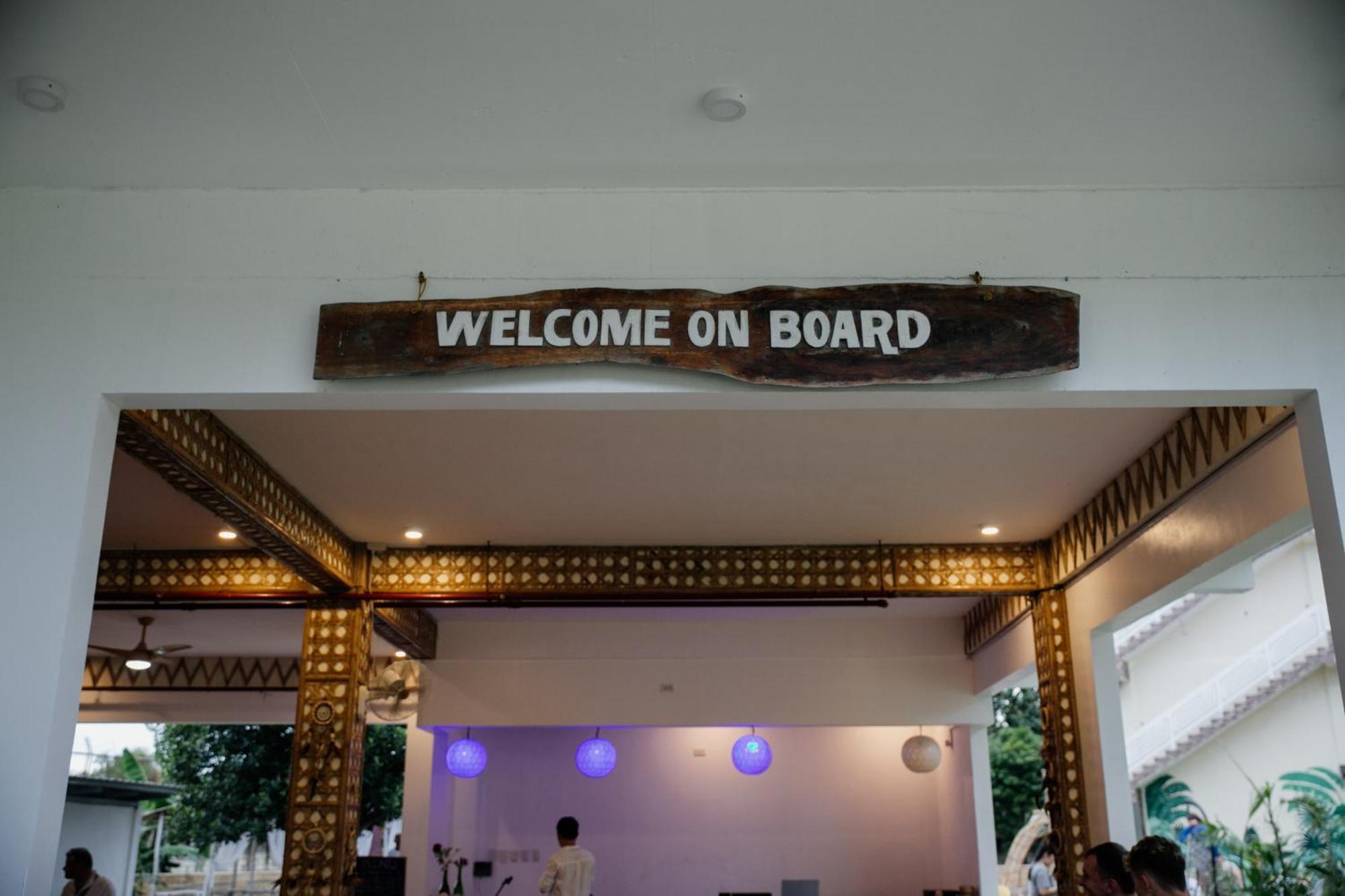 On Board Lifestyle Panglao Resort Εξωτερικό φωτογραφία